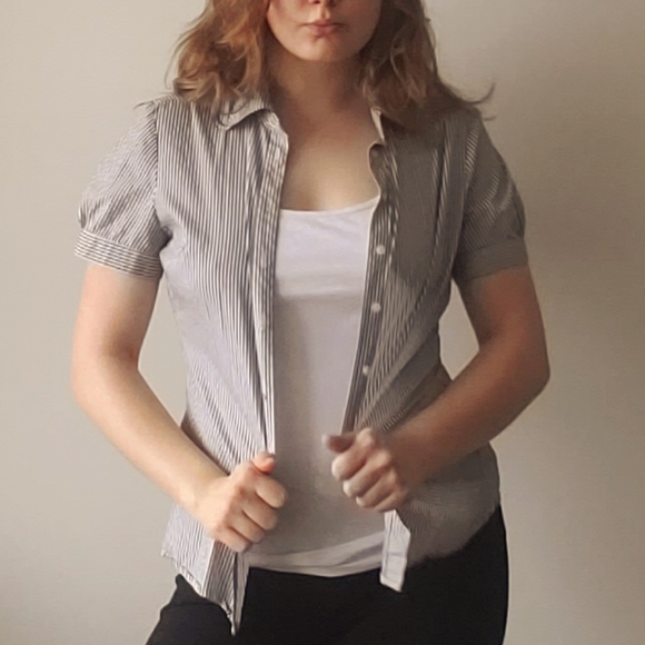 Blouse - Picture 2 of 4